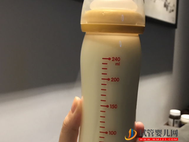 母乳和奶粉最大的区别有4点，哪个营养更高看了就知道(图3)